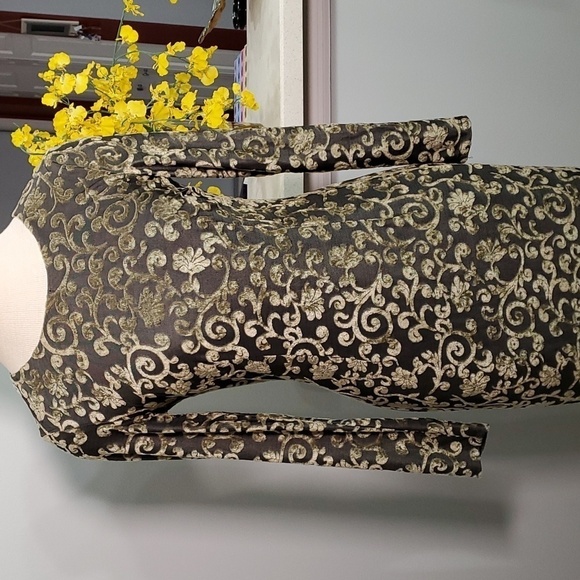 Maggie London fitted‎ long sleeves coctail party dress. Velveteen sage gr… - Picture 2 of 13